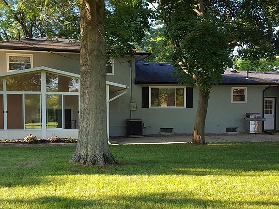 3rd image of 6217 Oakhurst Dr