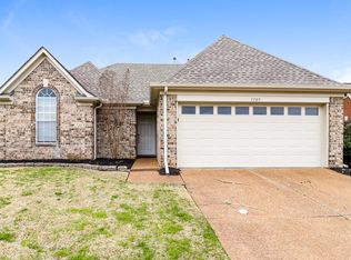 1185 Destin Dr, Cordova, TN 38018