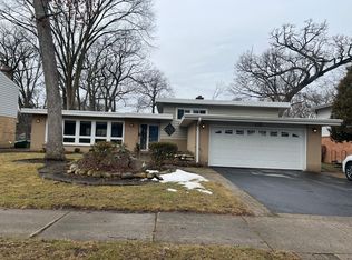 2732 Summit Ave, Highland Park, IL