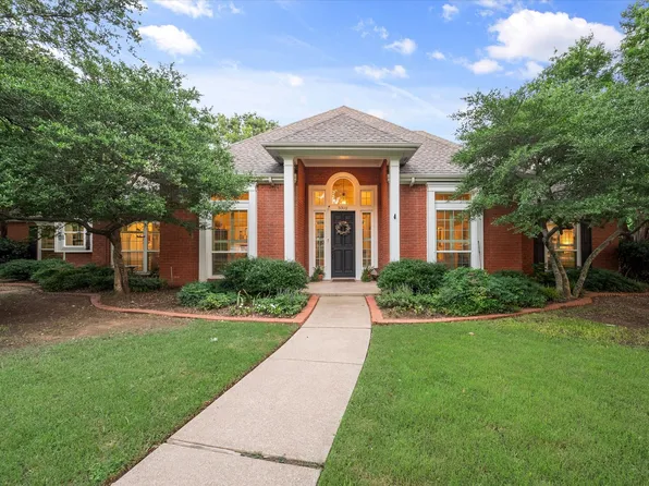 3302 Evie Ct, Dalworthington Gardens, TX 76016