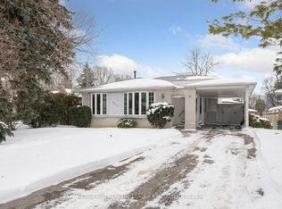 957 Timmins Gdns, Pickering, ON L1W 2L3