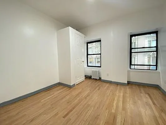 Rented by Corcoran | media 25