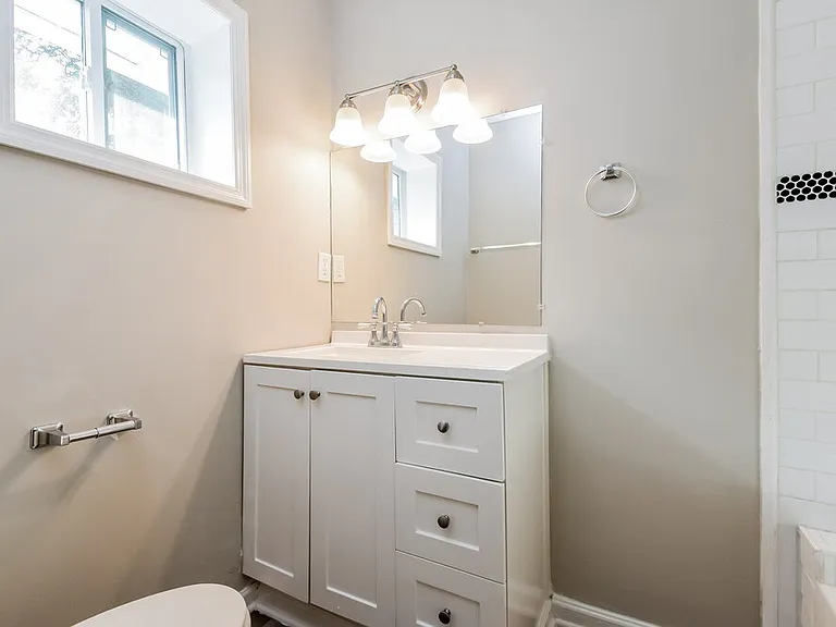 1175 McDaniel St SW — Photo 16