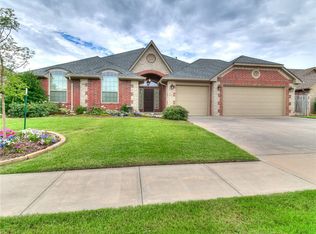 212 Marbel Dr, Norman, OK 73069
