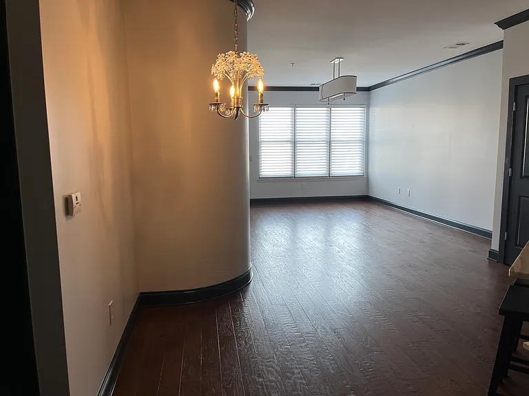 445 W Blount Ave #314 — Photo 5