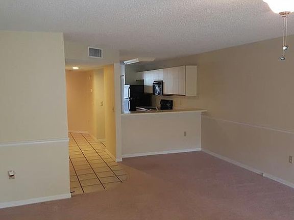 5th image of 14603 Par Club Cir