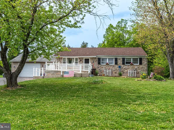 8007 Washington Ln, Green Lane, PA 18054