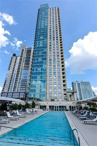 300 Bowie St Photo 1