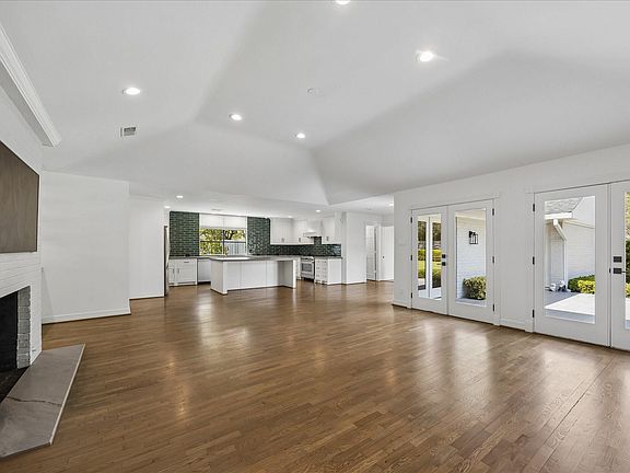 5th image of 5698 Bayou Glen Rd