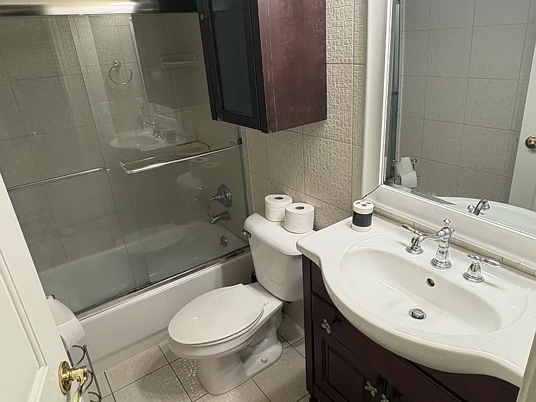 1441 S Washington Ave — Photo 4