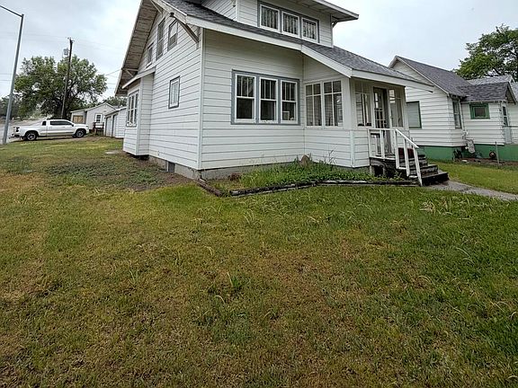 3rd image of 1336 5th St