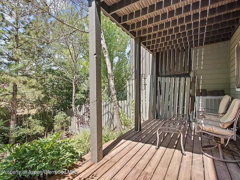 37 Sagewood Ct — Photo 25