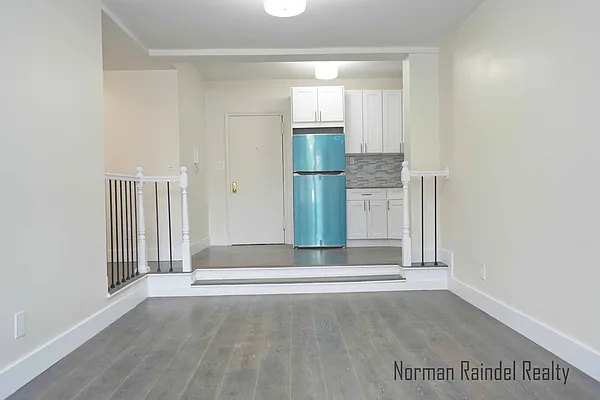 Rented by Norman Raindel, LREB | media 9