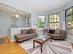 3rd image of 1207 W Morse