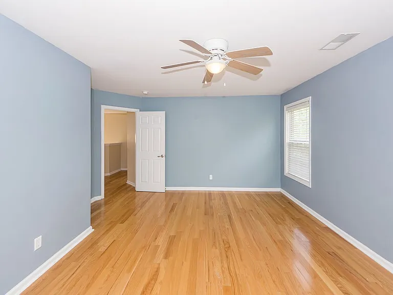 112 Tanglewood Cir — Photo 36