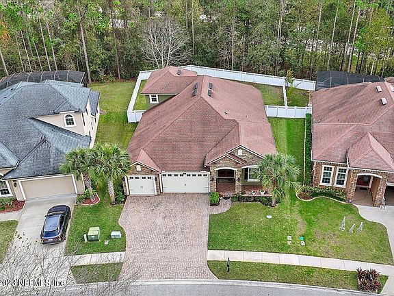 2nd image of 158 STAPLEHURST Drive