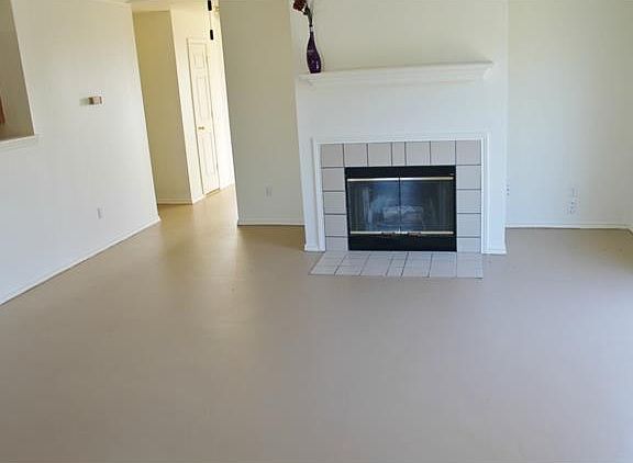 3rd image of 107 Bell Meadows Dr