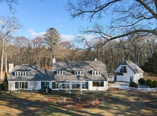 720 Hartford Ave E, Uxbridge, MA 01569