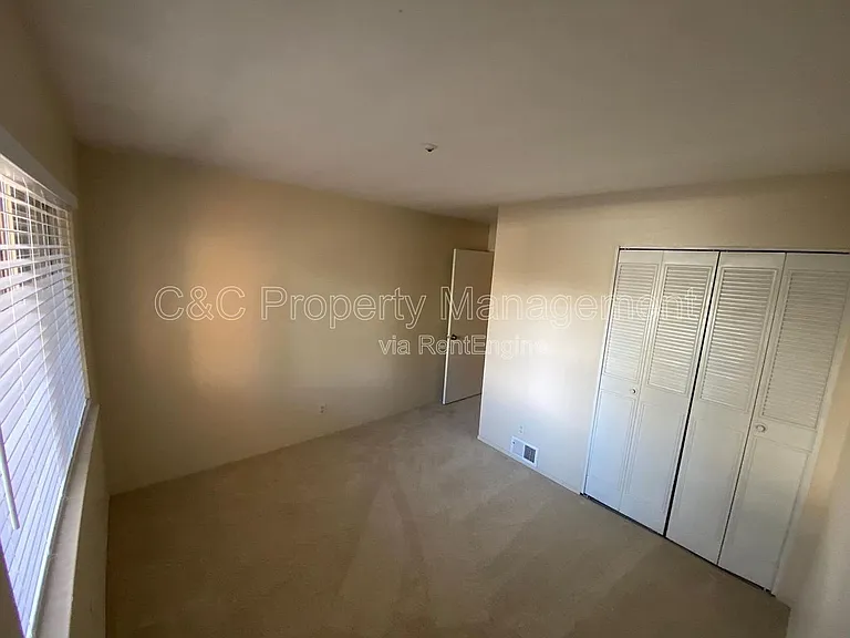 1864 Roca Ct — Photo 9