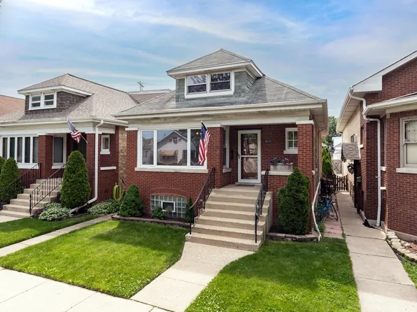 6325 W Huntington St, Chicago, IL 60646