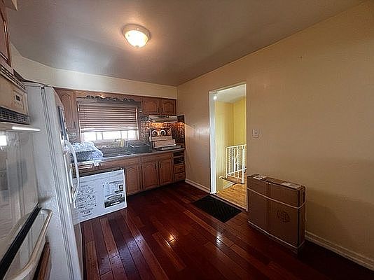 1st image of 39 Amador St Floor 2