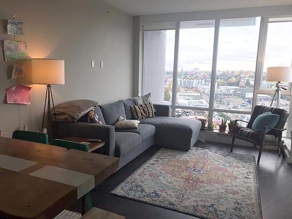 2nd image of 1618 Quebec St #1822