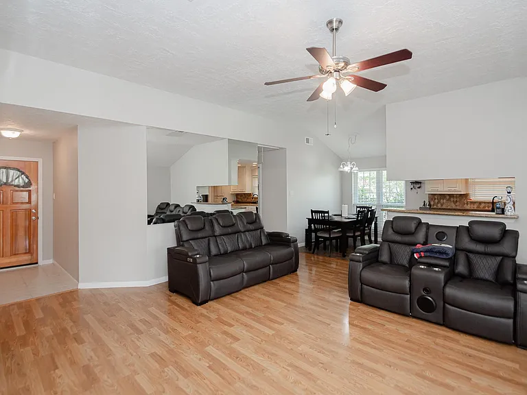 2905 Hamm Rd — Photo 5