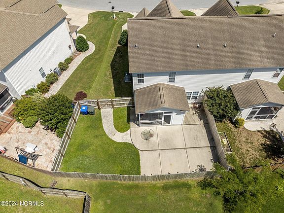 4th image of 1612 Brook Hollow Drive #B