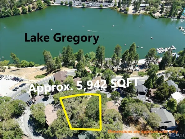 24364 Zurich Dr, Crestline, CA 92325