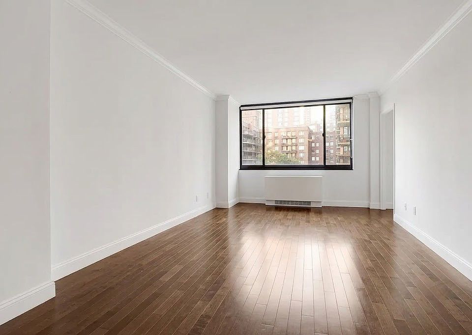 1st image of 377 Rector Pl APT 5F