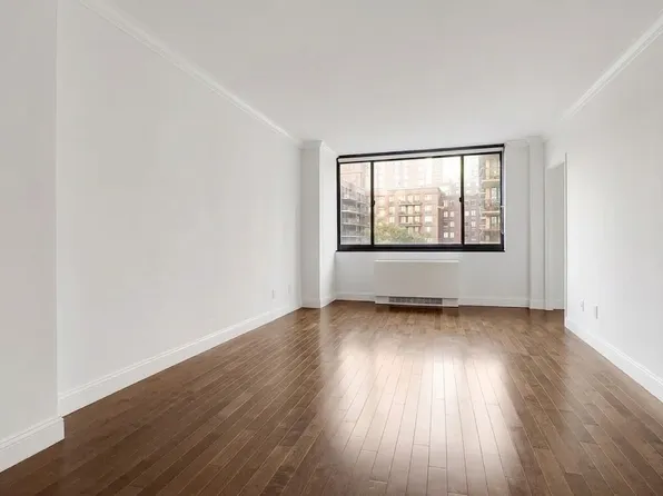 377 Rector Pl, New York, NY