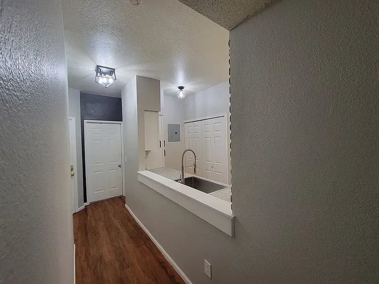 7438 Singing Hills Dr — Photo 22