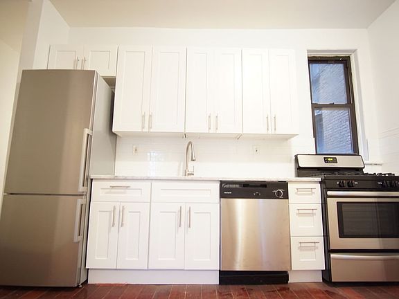 3rd image of 1492 Bedford Ave APT 2B