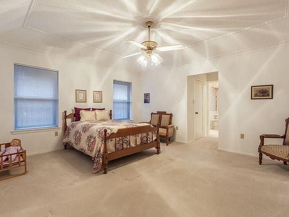 5th image of 2605 Rivercrest Dr