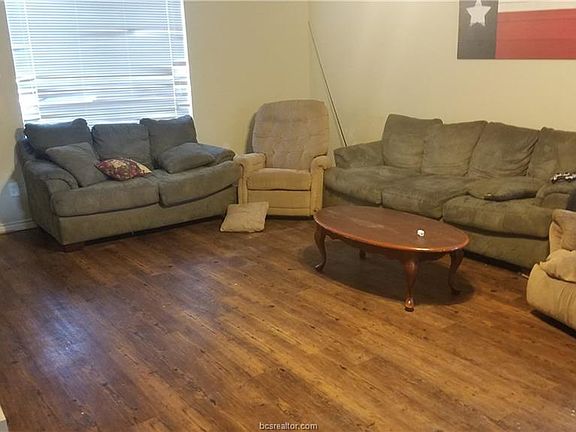 2nd image of 4025 Southern Trace Dr