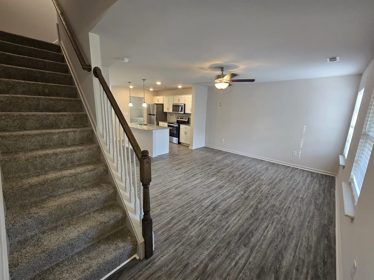 2 bed, 2.5 bath, $1,918 — Photo 2