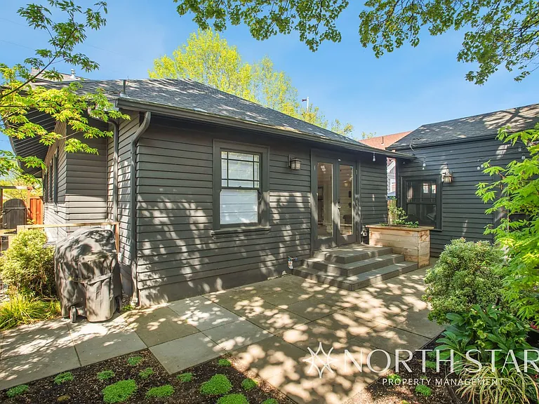 2224 NE 46th Ave — Photo 41
