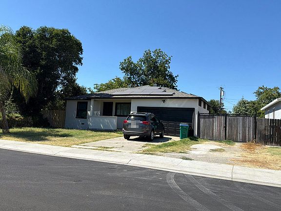 2nd image of 3141 Princeton Ave