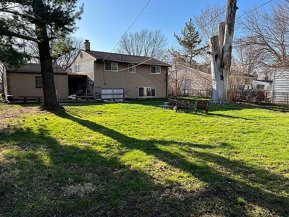 2nd image of 1737 S Carlson St