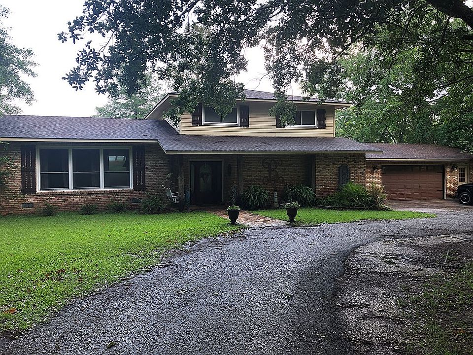 1st image of 2532 Bayou Oaks Dr