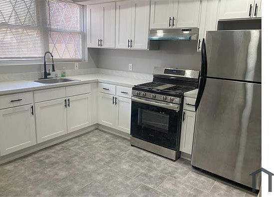 1st image of 6005 Elmwood Ave #M