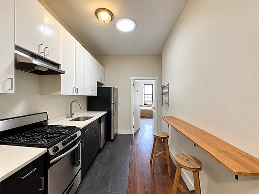 Kitchen, photo 2