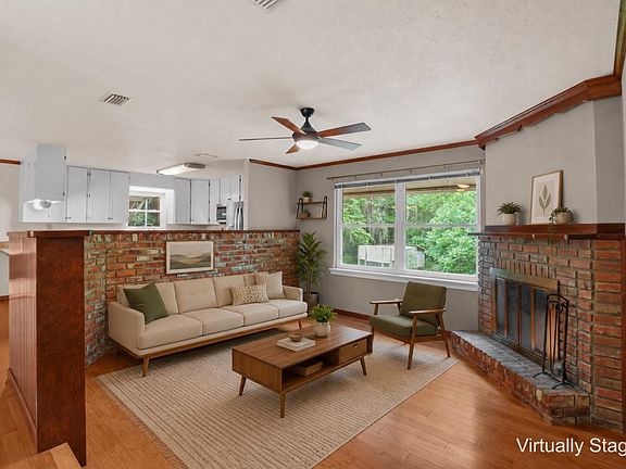 5th image of 1128 Albritton Dr