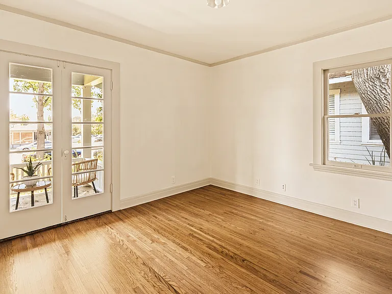 365 W Sierra Madre Blvd — Photo 22