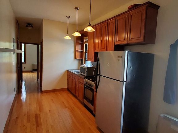 3rd image of 200 Stockholm St #L2