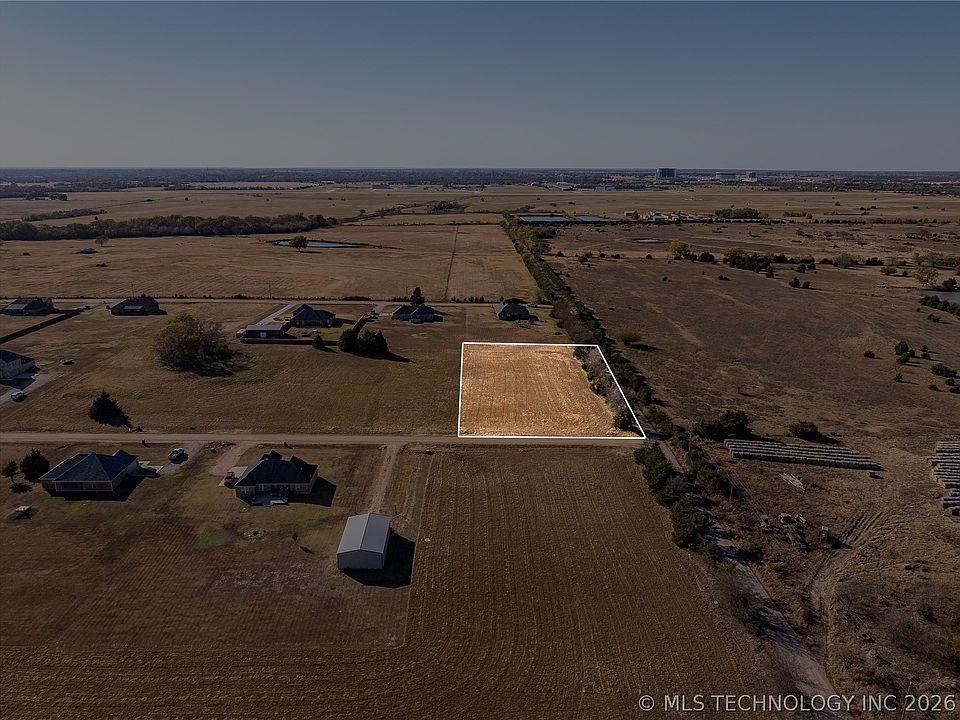 1st image of 1 Paralee St