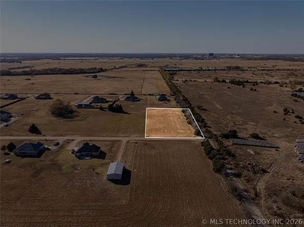 1 Paralee St, Durant, OK 74701