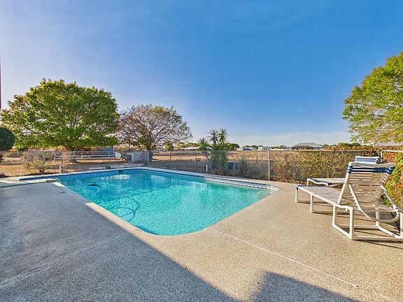 2nd image of 8525 SW 9th Street