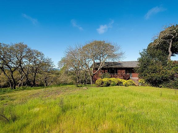 2nd image of 311 Crest Road