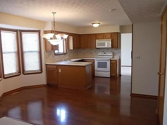 2nd image of 4837 Woodstream Ct